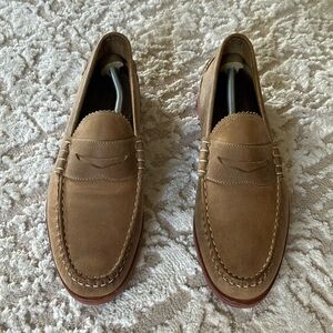 Brown soft leather Allen Edmonds “Sedona” loafers. Size 10.5 D